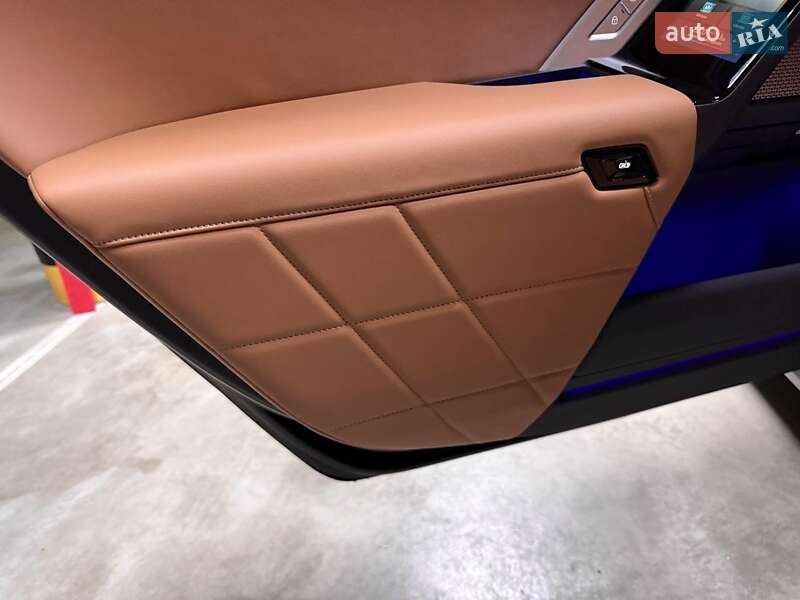 Седан BMW 7 Series 2023 в Киеве