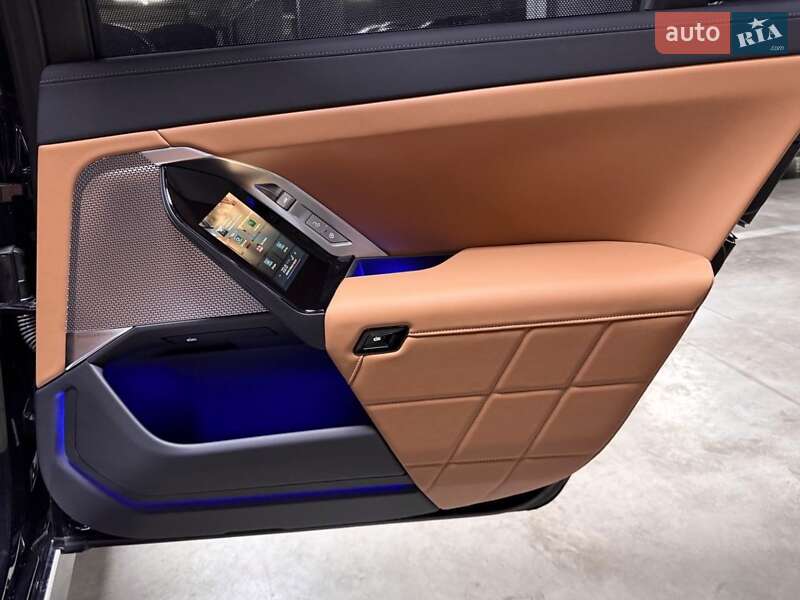 Седан BMW 7 Series 2023 в Киеве