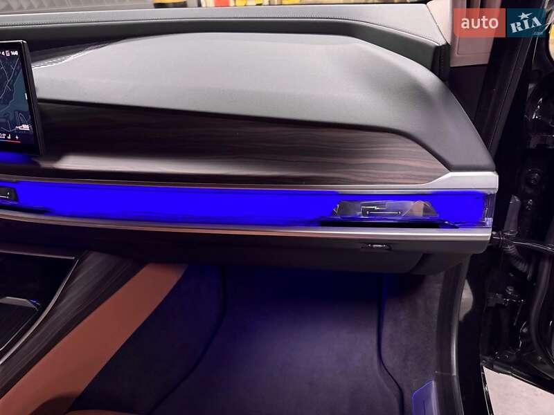 Седан BMW 7 Series 2023 в Киеве