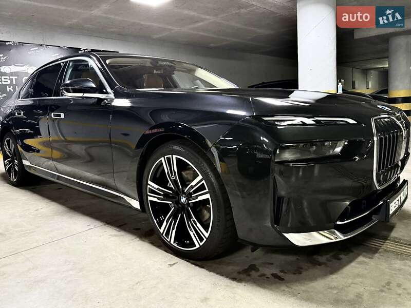 Седан BMW 7 Series 2023 в Киеве