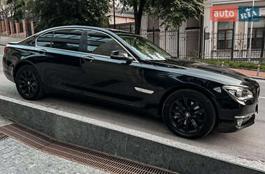 Седан BMW 7 Series 2014 в Миколаєві