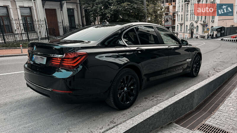 Седан BMW 7 Series 2014 в Николаеве