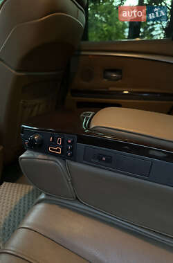 Седан BMW 7 Series 2007 в 