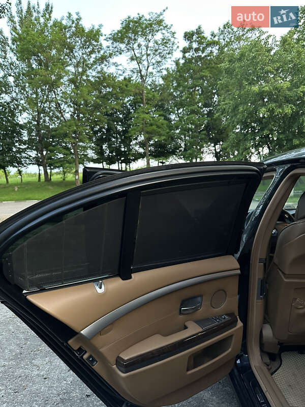 Седан BMW 7 Series 2007 в Львові