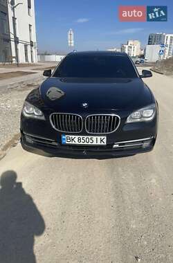 Седан BMW 7 Series 2012 в Ровно