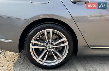 Седан BMW 7 Series 2017 в 