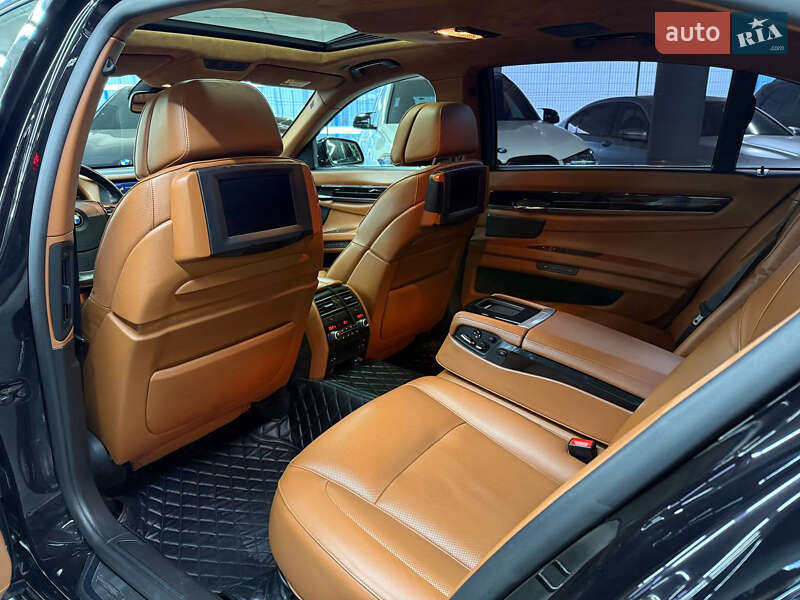 Седан BMW 7 Series 2010 в Одесі