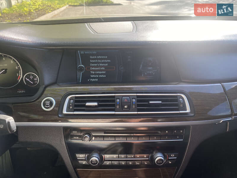 Седан BMW 7 Series 2010 в Черновцах