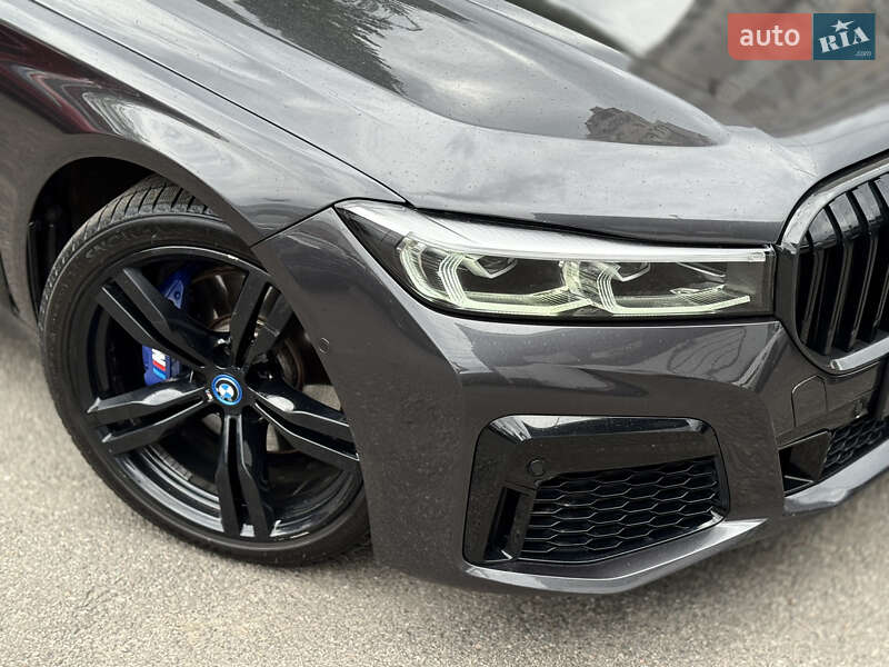 Седан BMW 7 Series 2016 в Киеве