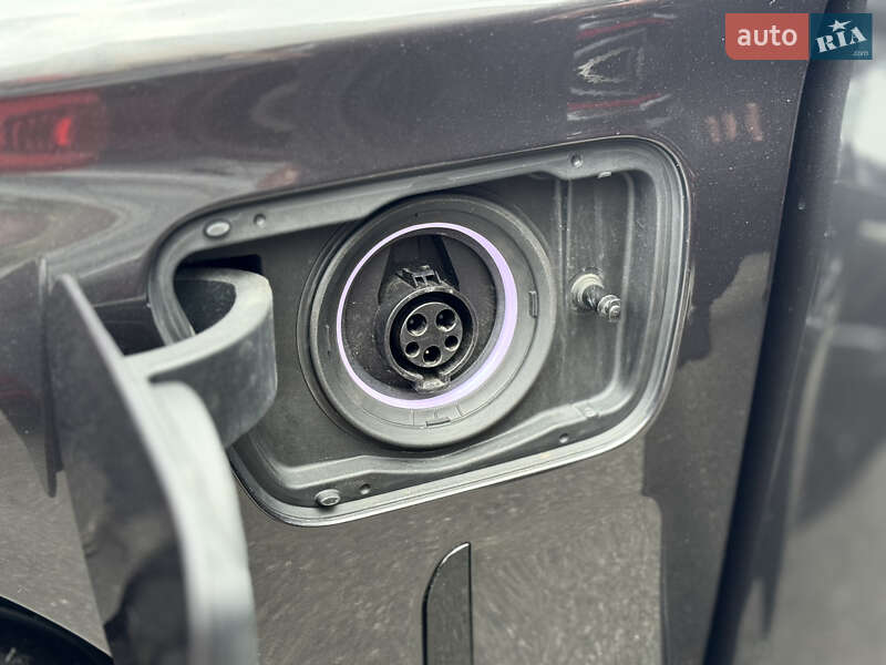 Седан BMW 7 Series 2016 в Киеве