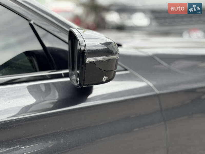 Седан BMW 7 Series 2016 в Киеве