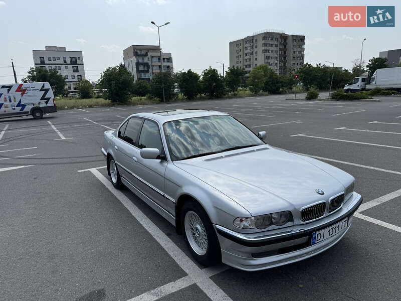 Седан BMW 7 Series 1998 в Рени