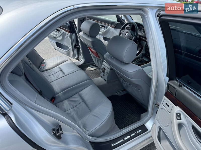 Седан BMW 7 Series 1998 в Рени