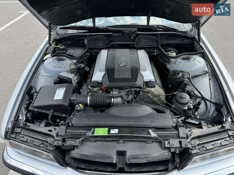Седан BMW 7 Series 1998 в Рени