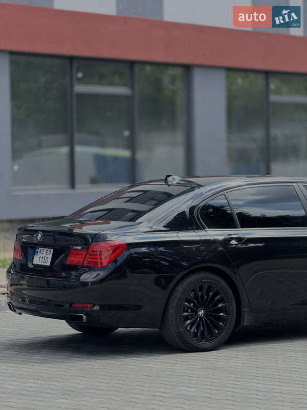 Седан BMW 7 Series 2010 в Ковелі
