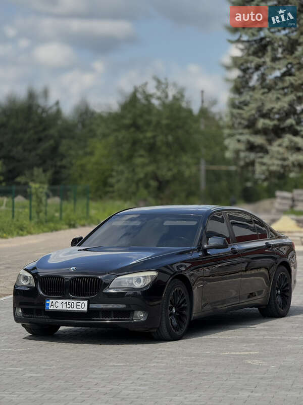 Седан BMW 7 Series 2010 в Ковелі
