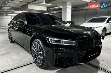 Седан BMW 7 Series 2022 в 