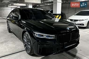 Седан BMW 7 Series 2022 в 