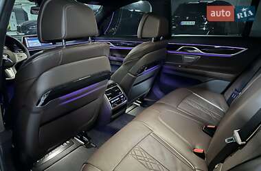 Седан BMW 7 Series 2022 в 