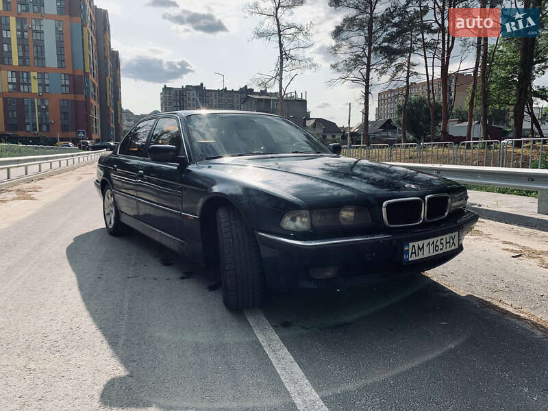 BMW 7 Series 1997