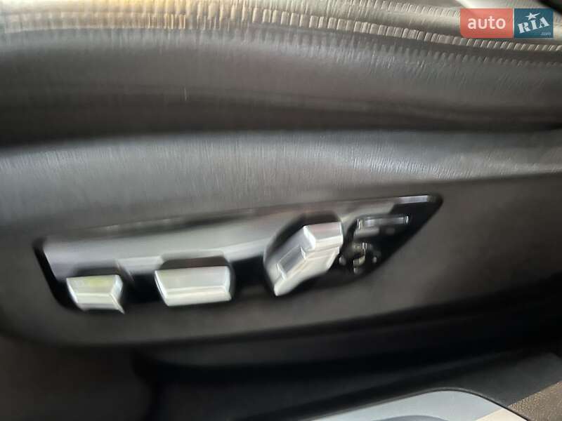 Седан BMW 7 Series 2018 в Одессе