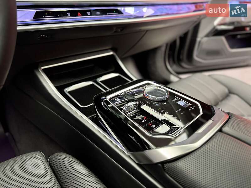 Седан BMW 7 Series 2022 в Києві