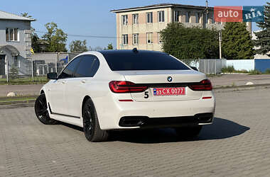 Седан BMW 7 Series 2016 в Нововолынске