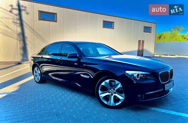Седан BMW 7 Series 2010 в Черновцах