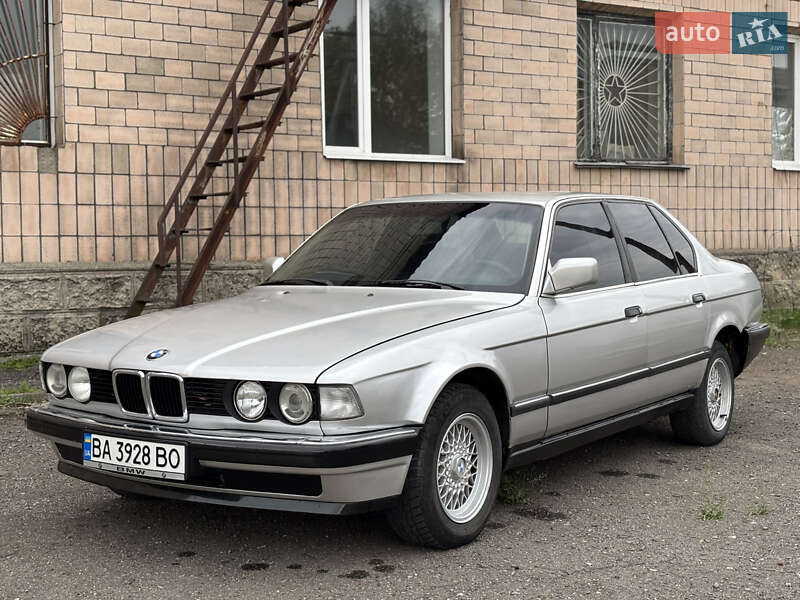 BMW 7 Series 1990