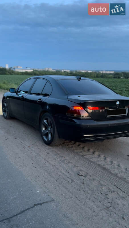 Седан BMW 7 Series 2003 в Сумах