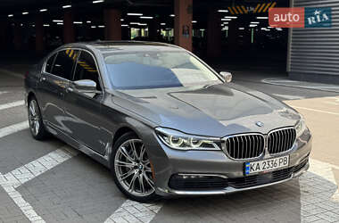 Седан BMW 7 Series 2015 в Киеве