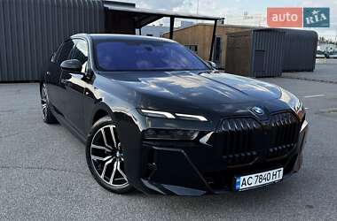 Седан BMW 7 Series 2023 в 