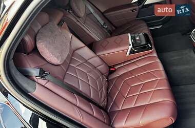 Седан BMW 7 Series 2023 в 