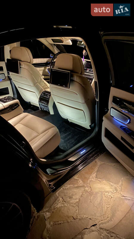 Седан BMW 7 Series 2012 в Виноградове фото 14 Седан BMW 7 Series 2012 в Виноградове