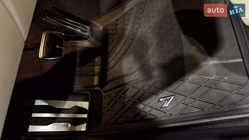 Седан BMW 7 Series 2019 в Коломые