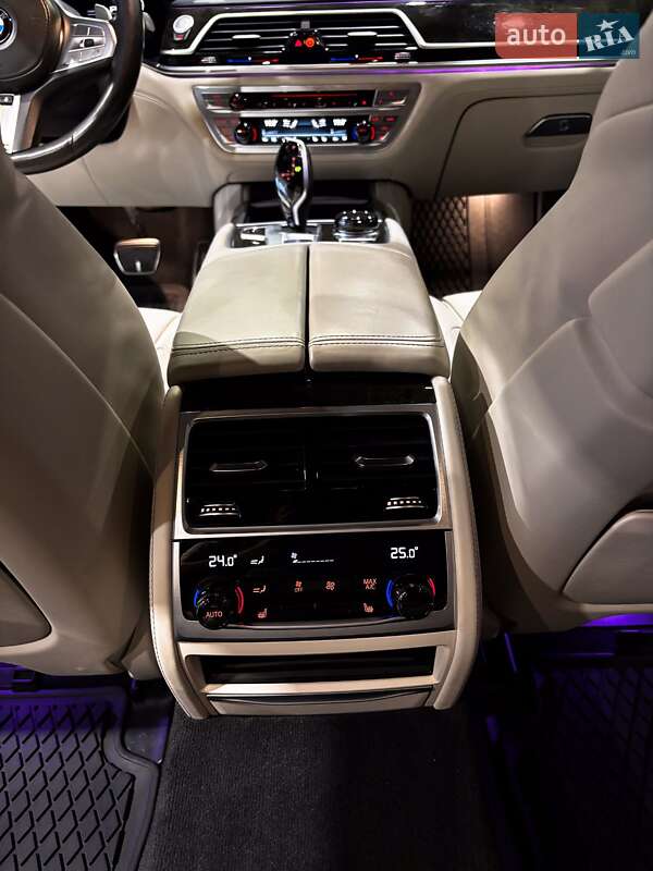 Седан BMW 7 Series 2019 в Коломые