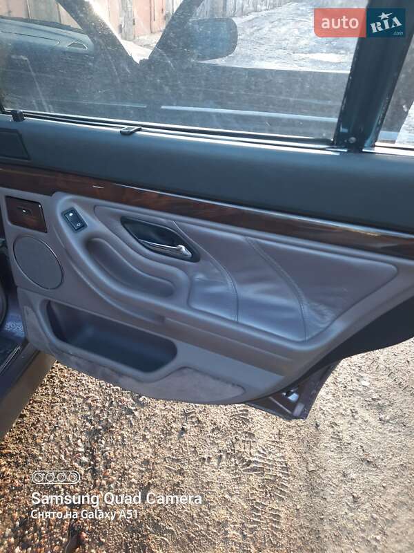 Седан BMW 7 Series 1997 в Киеве