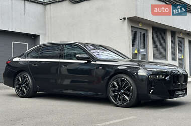 Седан BMW 7 Series 2022 в 