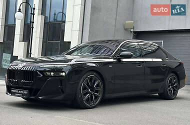 Седан BMW 7 Series 2022 в 