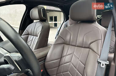 Седан BMW 7 Series 2022 в 