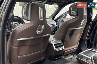 Седан BMW 7 Series 2022 в 