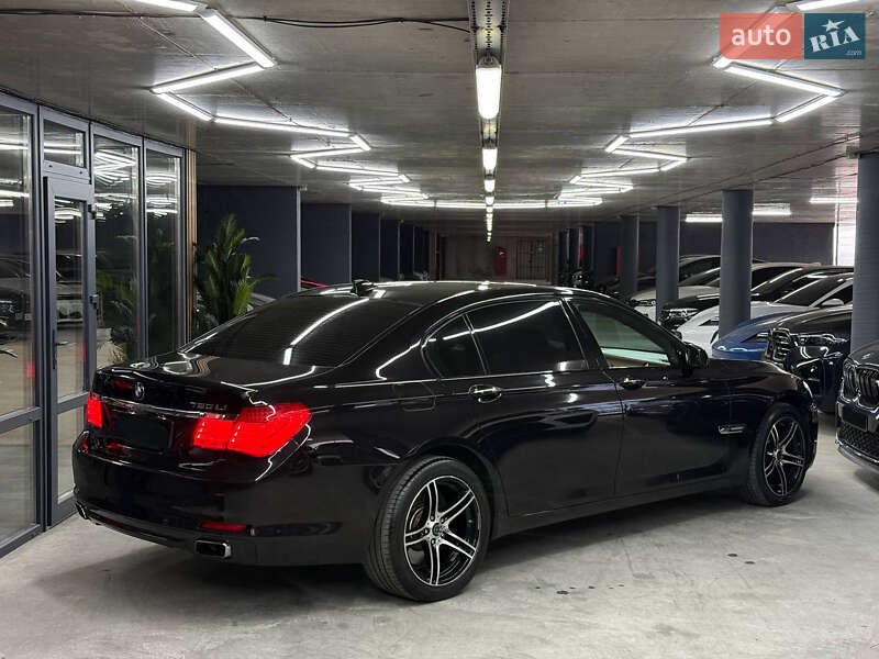 Седан BMW 7 Series 2010 в Одесі