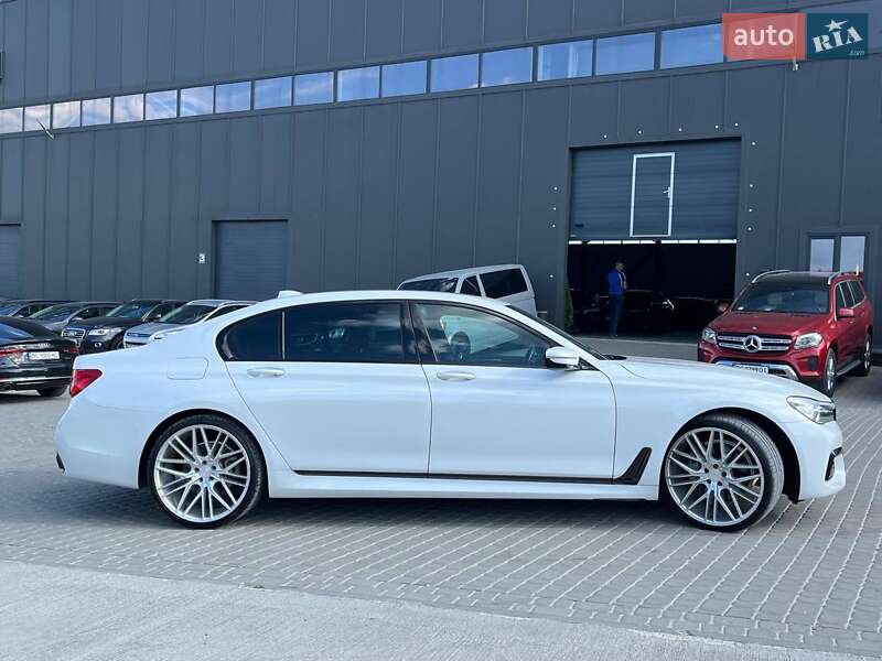 Седан BMW 7 Series 2018 в Львове