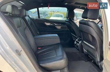 Седан BMW 7 Series 2018 в 