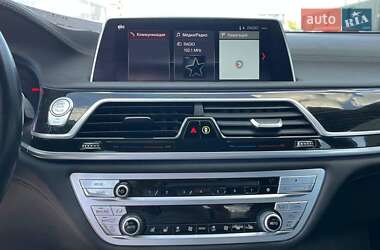 Седан BMW 7 Series 2018 в 