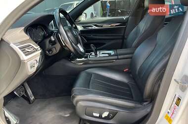 Седан BMW 7 Series 2018 в 
