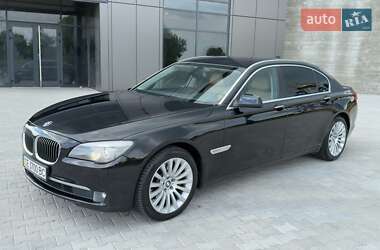 Седан BMW 7 Series 2011 в Черновцах