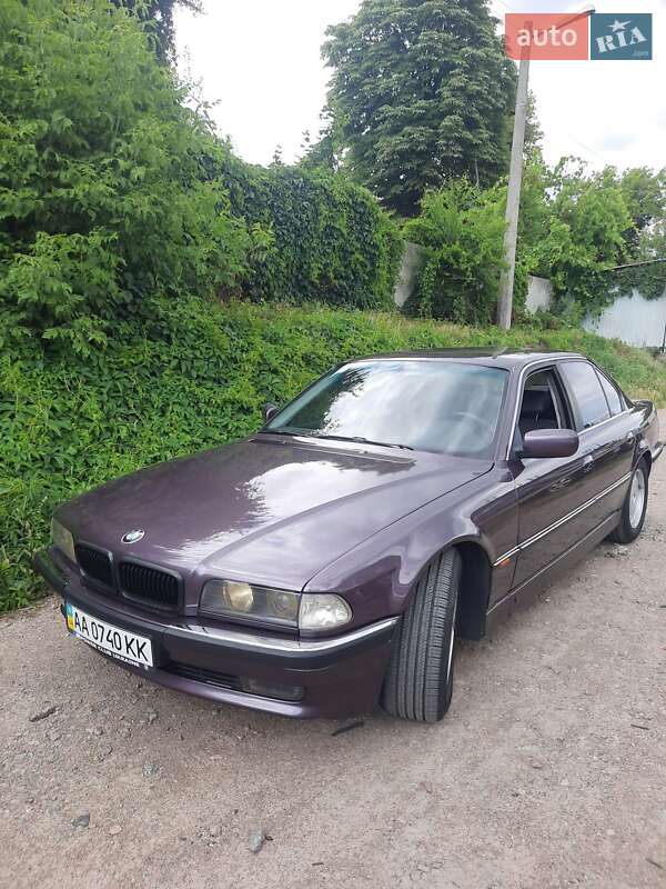 Седан BMW 7 Series 1997 в Киеве