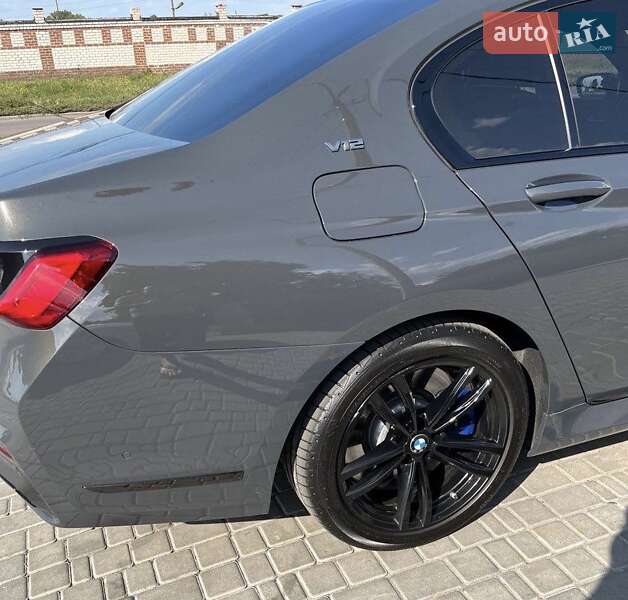 Седан BMW 7 Series 2021 в Кременчуге