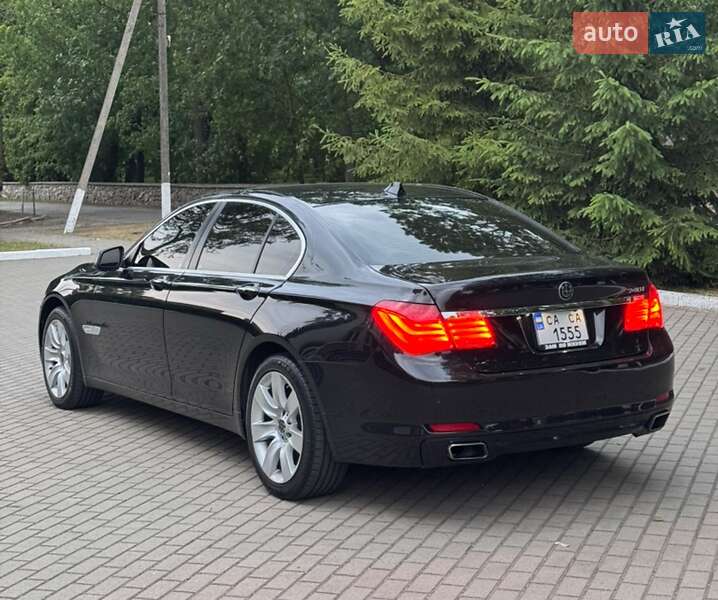 Седан BMW 7 Series 2012 в Шполі